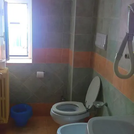 Hotel Eliseo 2*