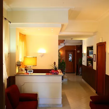 Eliseo Hotel 2*