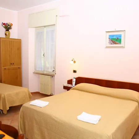 Hotel Eliseo 2*